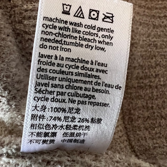 BAREFOOT DREAMS size S camo bomber jacket - Picture 12 of 15